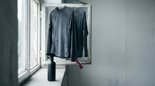 How to get the smell out of a rashguard: rashguards airing with a freshening mist