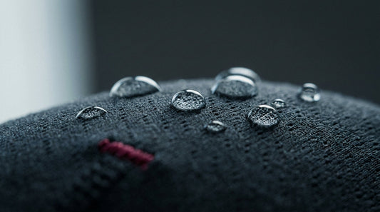 How your body makes hypochlorous acid: a clean biomimetic mist of clear droplets in soft light